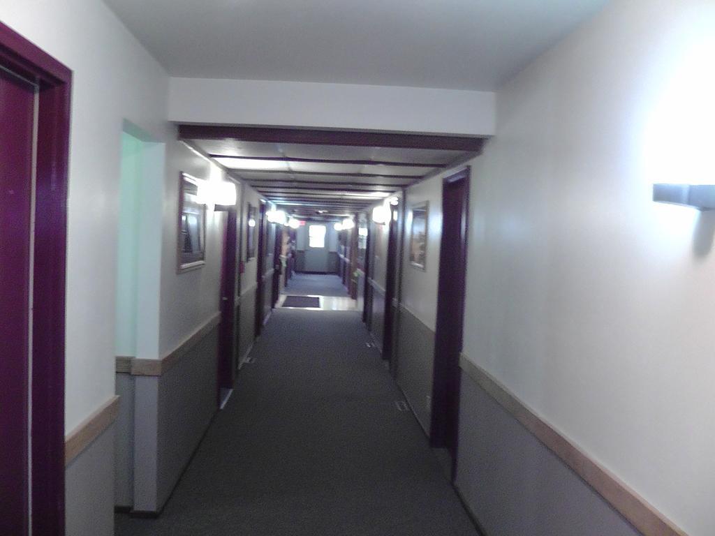 Motel 95 & Campground Hixton Esterno foto