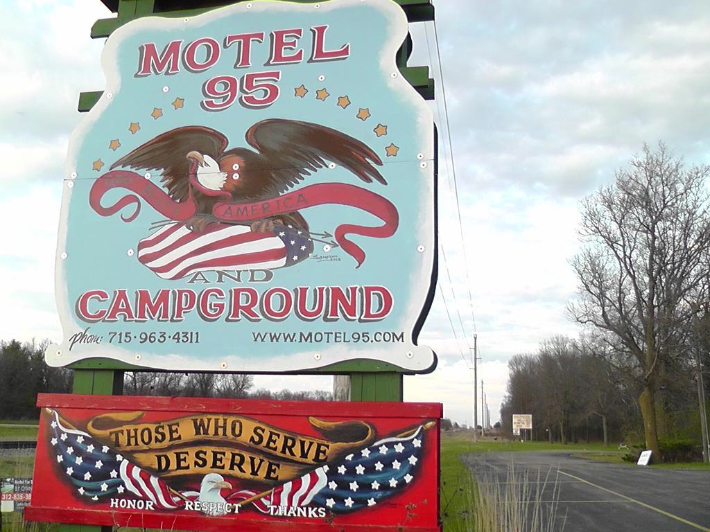 Motel 95 & Campground Hixton Esterno foto